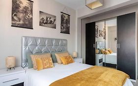 Apartamento Residencial Cerca De Las Estaciones